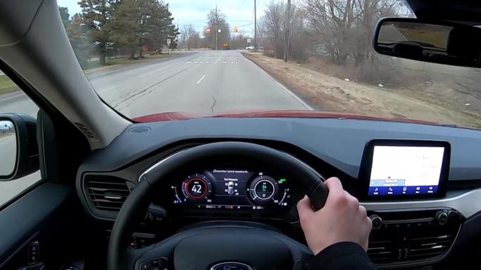 2020 Ford Escape Hybrid Driving 2020 Ford Escape Hybrid Driving